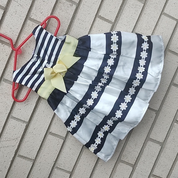 Blueberi Blvd Dress - Picture 7 of 10